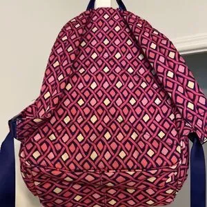 Vera Bradley Backpack very good condition backpack no rips or smell Large Bancroft Backpack - Performance Twill | Vera Bradley main image 4